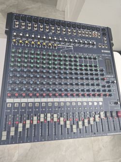 Yamaha MG 206c-USB Mixer