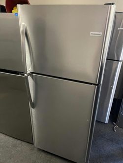 Great deal: Frigidaire Stainless Top Mount, adjustable shelves