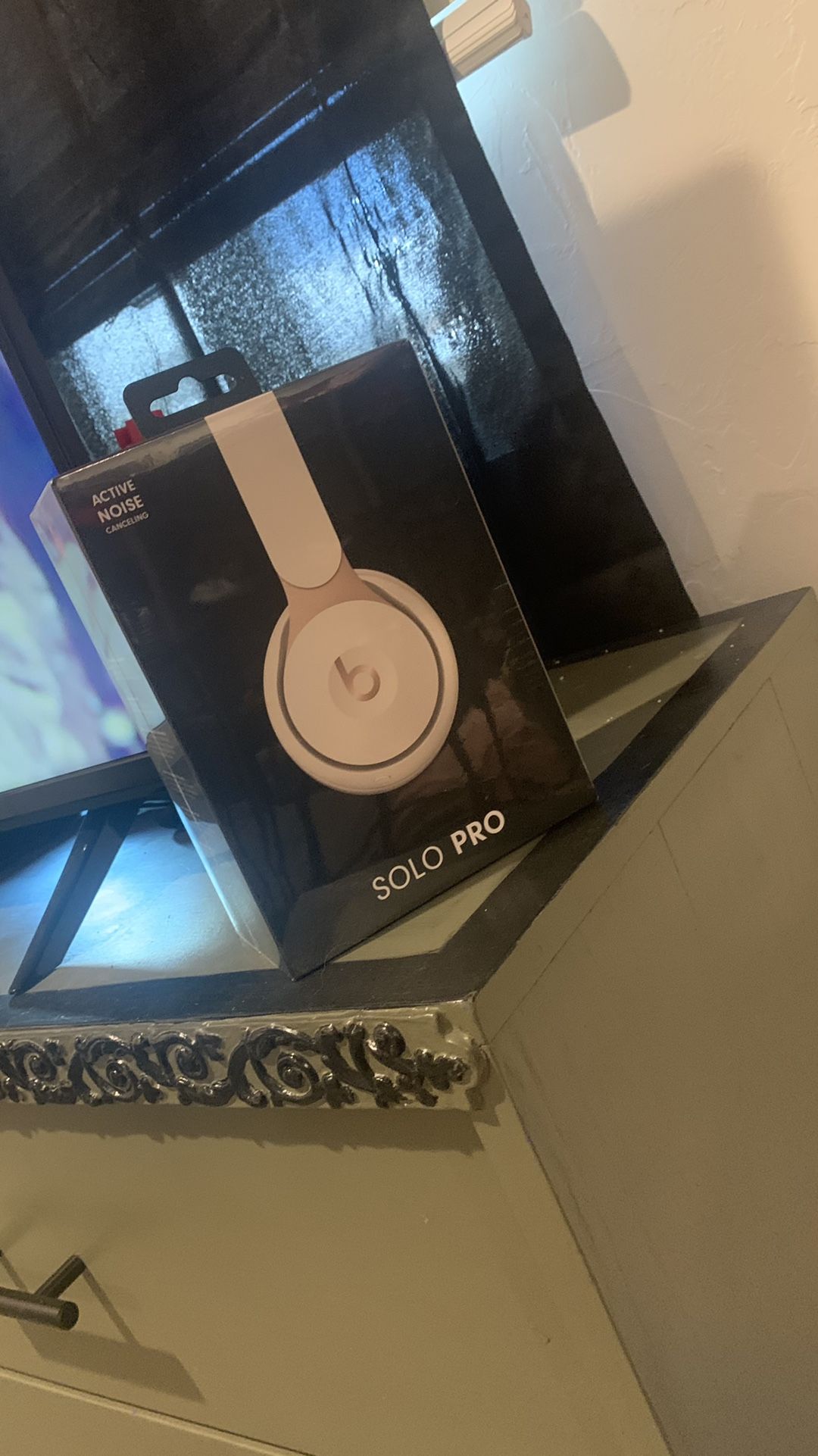 Beats Solo Pro