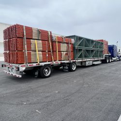 Pallet Racks Beams Uprights Wire Decks Teardrop Pallet Racks ; Electric Forklift