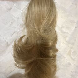 Clip Ponytail Blonde
