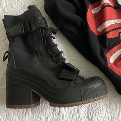 Converse Women's Chuck Taylor All Star GR82 platform boots in black