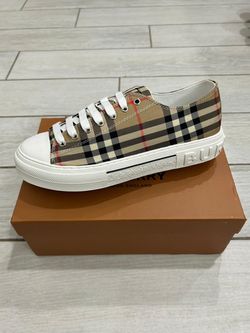 Burber sneakers