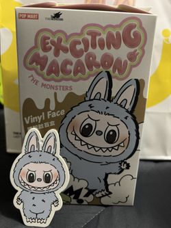 Exciting Macaron ( Sea Salt Coconut)