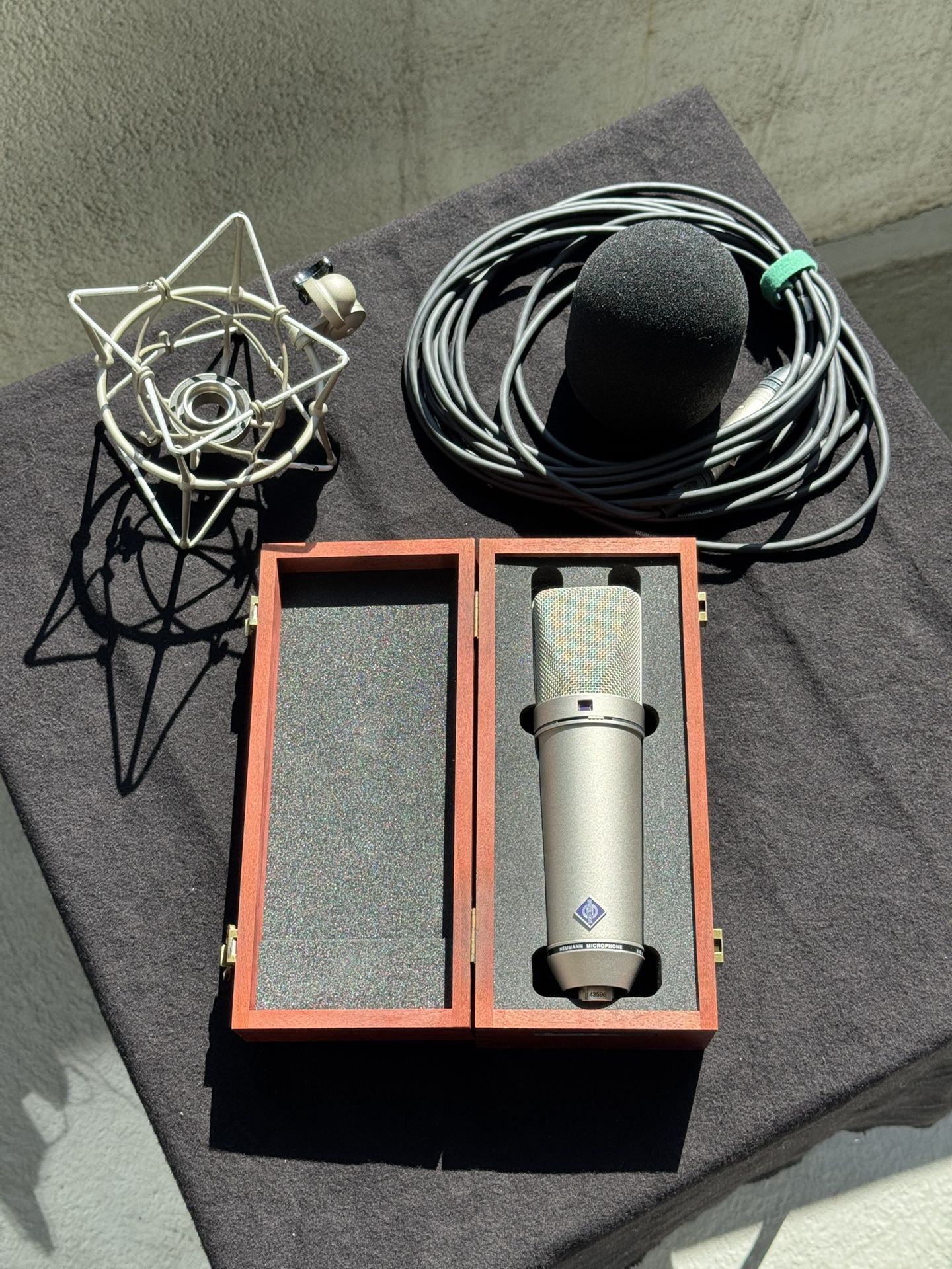 Neumann U87Ai Set Z Multi-Pattern Large Condenser Microphone 