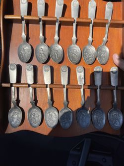 13 Colony Pewter Spoon Set With Rack