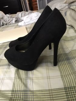 Shoes size 8 still new used only 1 time