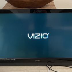 32 Inch Vizio Tv With Remote.