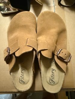 Brand new Fitory suede
