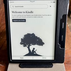 Kindle Oasis, 10th gen, 32 GB, Champagne Gold E-reader With Case