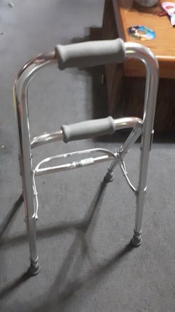 Drive brand walker adjusts from short to high