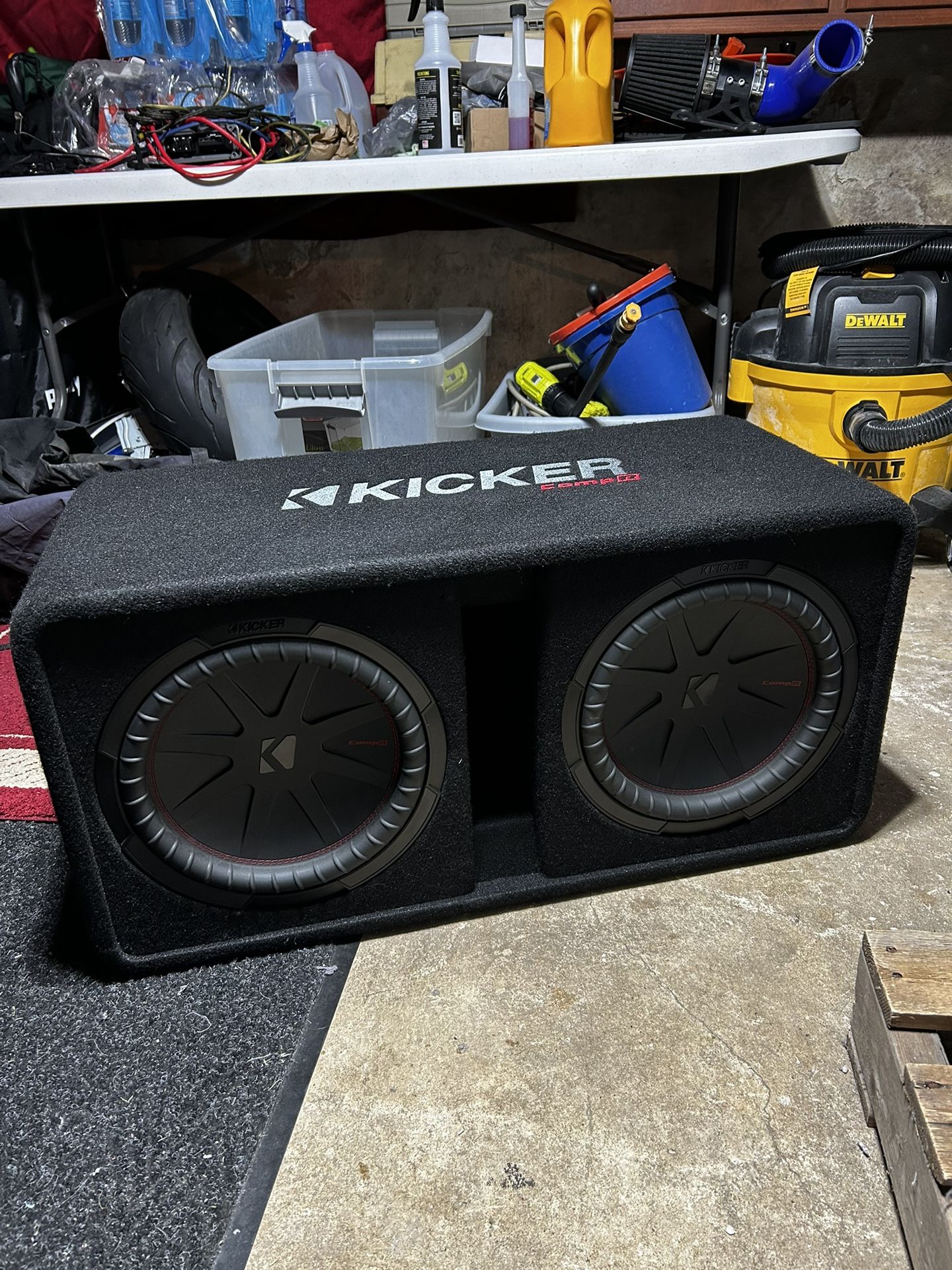 Kicker 12” Subwoofers/amp