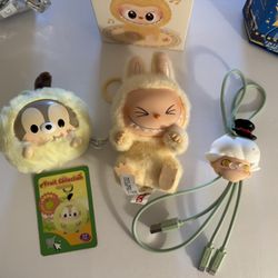 TOY LOT! BRAND NEW! POP MART / DISNEY MINISO 