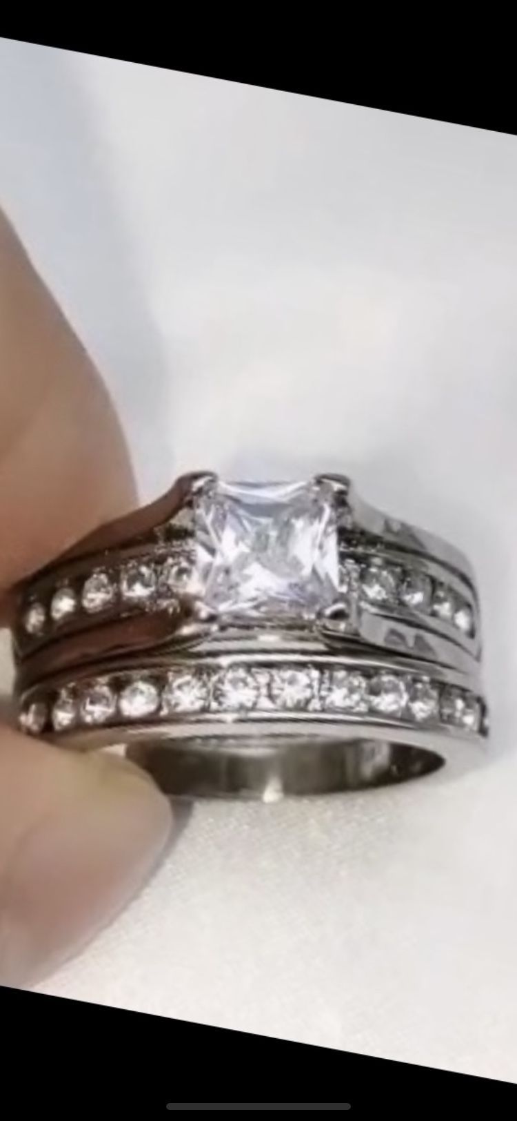 Absolutely Stunning Princess Cut White Sapphire Inlaid 925 Sterling Silver BridalSet