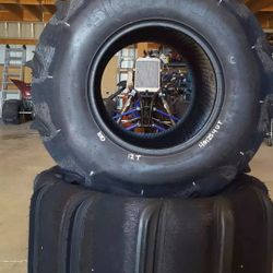 New 12 paddles 32x13.5x14 Skat Trak Talon tires for sale..