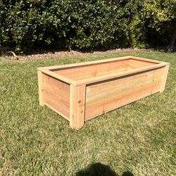 🌿 Handcrafted Cedar Planter Box – Durable & Beautiful! 🌿