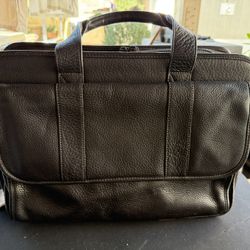 Levenger’s Leather Briefcase Laptop Bag