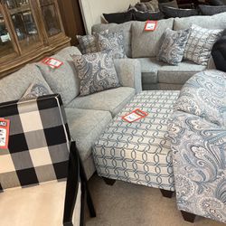 Brand New So For 599 Loveseat 599 Brand New Ottoman 249To 49
