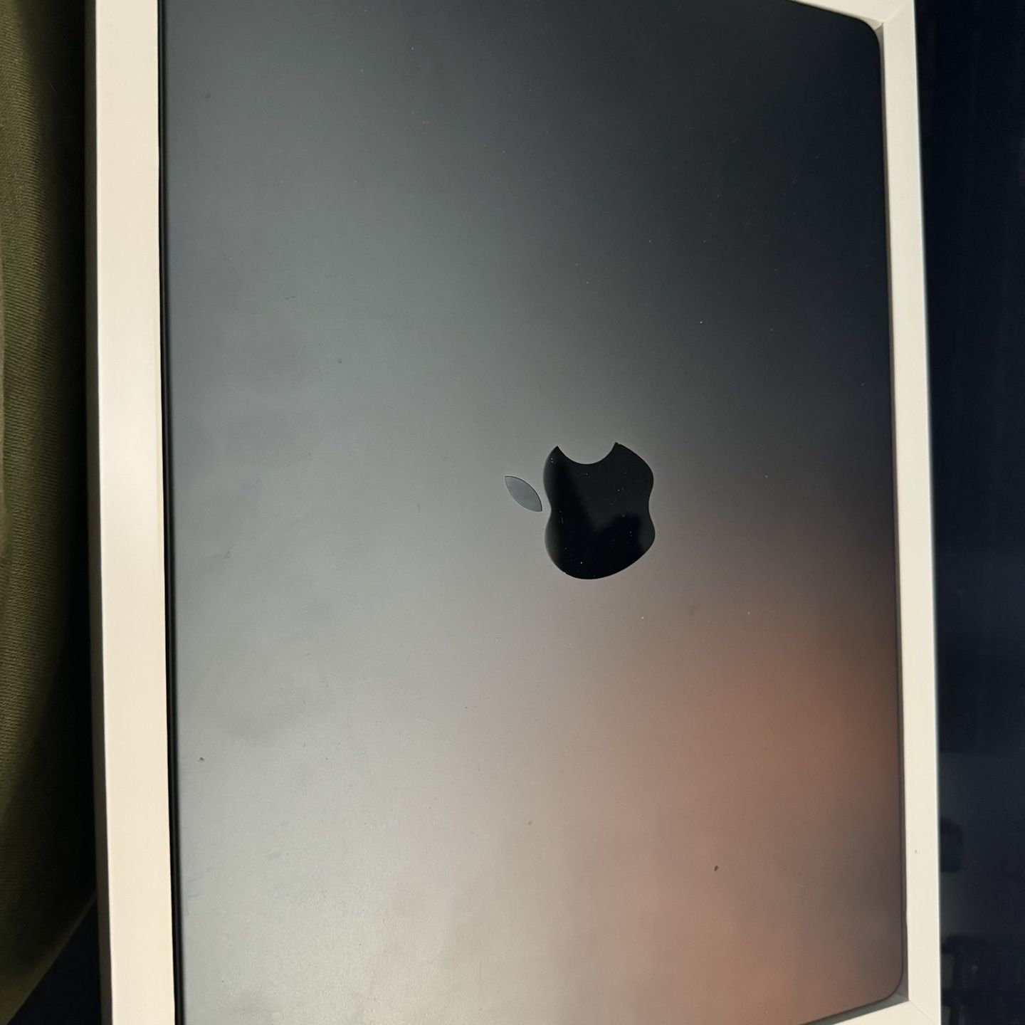 14 Inch M3 Apple Macbook Pro Mint Condition
