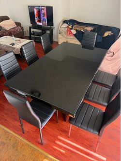 Dining Table + 8 Chairs!