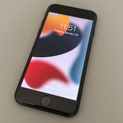 Apple iPhone 7 (32GB)UNLOCKED /DESBLOQUEADO  For All Carriers  🔥