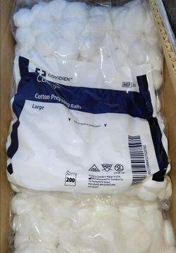 Cotton Prepping large Balls 200 Count (Covidien )