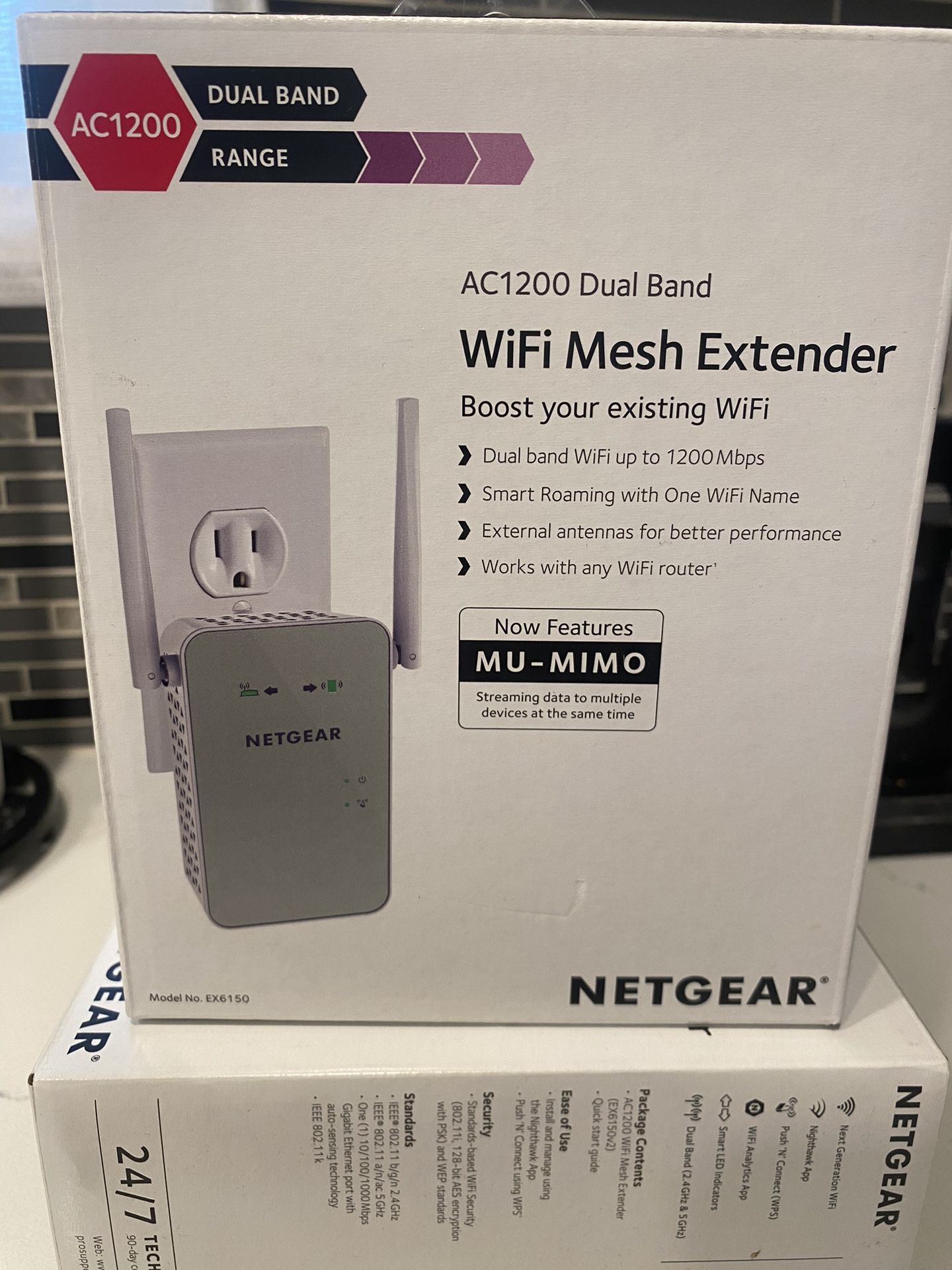 Netgear AC1200 WiFi Mesh Extender x2