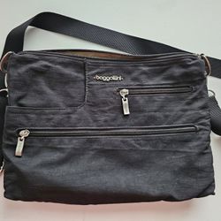 Black Baggallini Crossbody/ Shoulder Bag