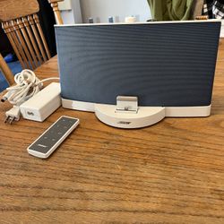 Bose Bluetooth Sound Dock Speaker III Lightening Apple Connection Rare Blue Color In Excellent Condition