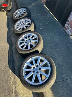 18" stock lexus rims  with good tires