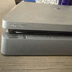 Playstation 4 Slim Bundle
