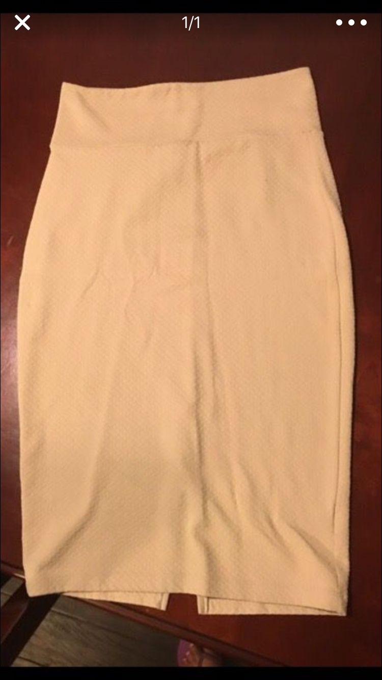 Bebe pencil skirt