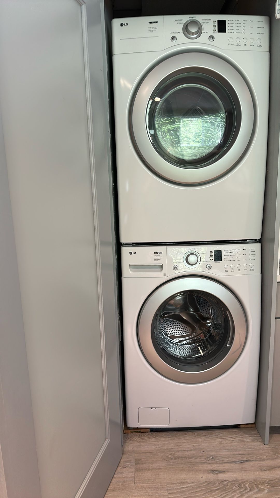 Washer And Dryer LG