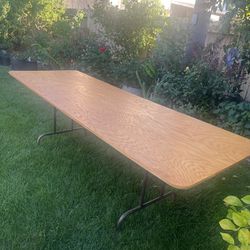 8ft Table