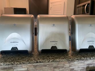 enMotion Automated Touchless Paper Towel Dispenser