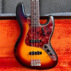 By IWTG 1965 Tribute Jazz Bass 3-Tone Sunburst w/Vintage 1965 Case