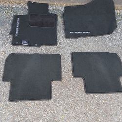 Floor mats all weather Mitsubishi eclipse cross ( MZ314998) never been used 