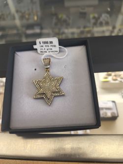 10k Gold diamond pendant 14.4 grams layway available 10% down if you interested please make sure you ask for Maribel thank