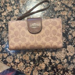 Coach Wristlet 