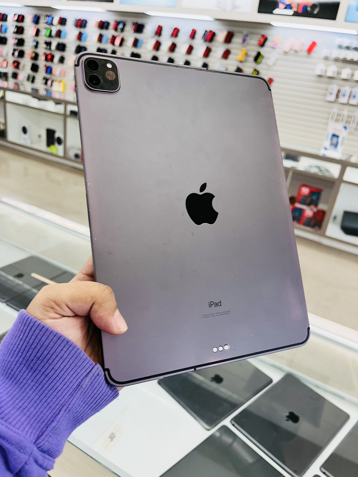 iPad Pro 2nd Gen 11inch 1TB WiFi And Cellular