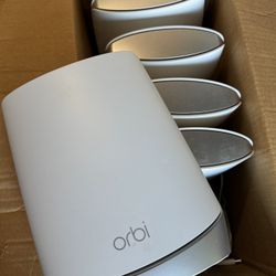Netgear Orbi Router And 4 Satellites WiFi System