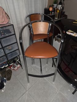 Bar stool