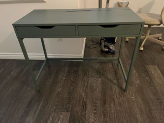 Green Office Desk