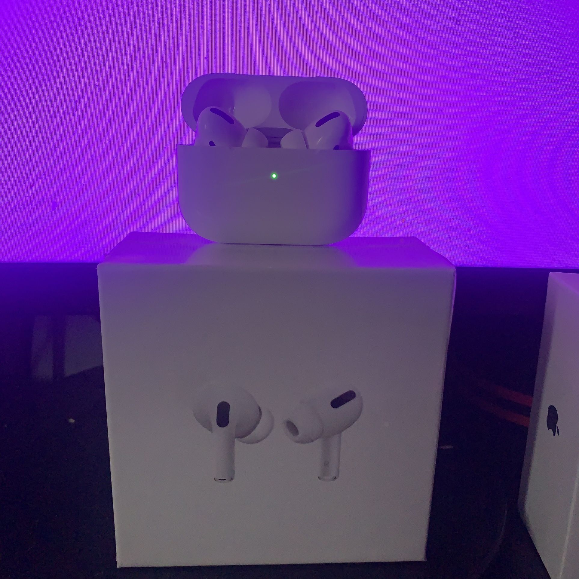 Apple Airpod Pro 2nd Generation With MagSafe Wireless Charging Case 11