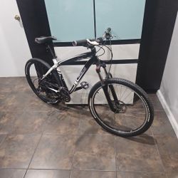 Specialized Hardrock Sport Mountain Bike 