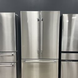Thermador French Door Refrigerator 5Z 7U