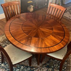 Wooden Dinning Room Table 