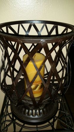 Metal candle holder