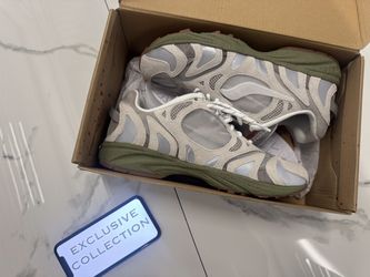 Saucony Raised By Wolves Sneakers 