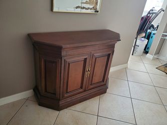 Side Front Door Cabinet 